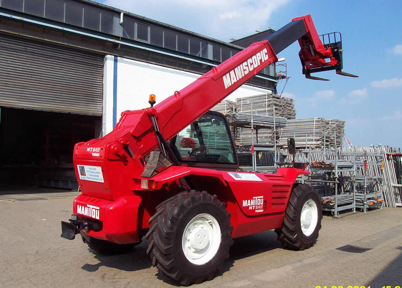 Kran- und Maschinenverleih mit Grund Industriemontagen